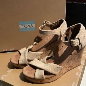 Toms tan cork wedges size 5.5